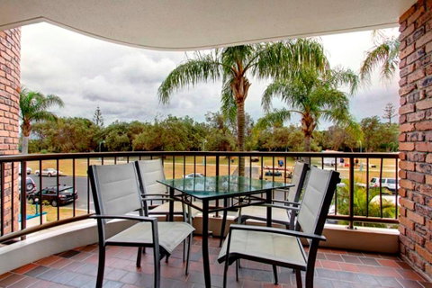 Pacific Blue - Accommodation QLD 1