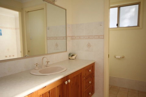 Pacific Breeze - 118 Camden Head Rd Dunbogan - Accommodation QLD 1
