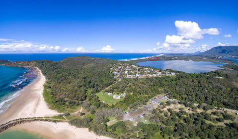 Pacific Breeze - 118 Camden Head Rd Dunbogan - Accommodation QLD 0
