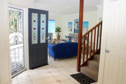 PACIFIC PALMS - Accommodation QLD 0