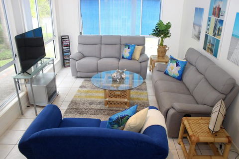 PACIFIC PALMS - Accommodation QLD 3