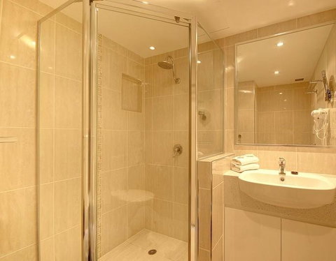Pacific Surf Absolute Beachfront Apartments - Accommodation QLD 1