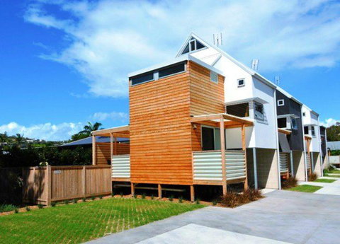 Pacific Terraces 1, 38 Pacific Street - Accommodation QLD 2
