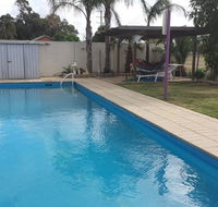 Paddle Steamer Motel - Accommodation QLD