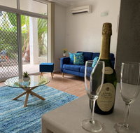 Palm Villas in Port 3 - Accommodation QLD