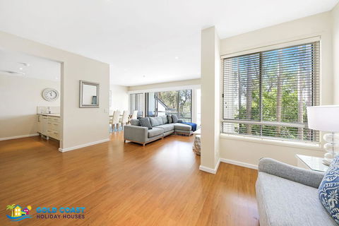 Palms Retreat - Accommodation QLD 3