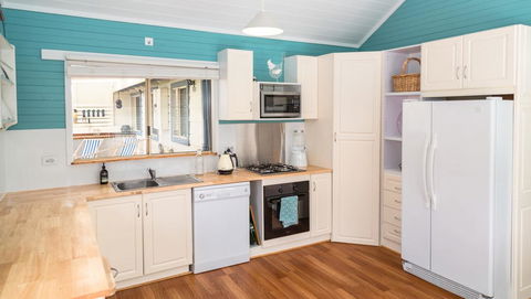 PALPERIPA - 23 Heathcote Street - Accommodation QLD 1