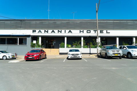 Panania Hotel - Accommodation QLD 0