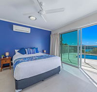 Panoramic Island Views - Shute Harbour - Accommodation QLD