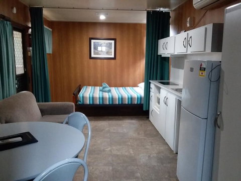 Paringa Caravan Park - Accommodation QLD 2