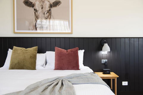Parklands Resort & Conference Centre - Accommodation QLD 2