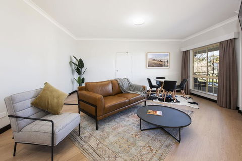 Parklands Resort & Conference Centre - Accommodation QLD 3