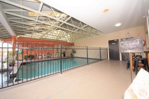 Parkside Motel & Licensed Restaurant - Accommodation QLD 3