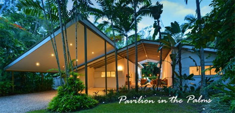 Pavilions In The Palms Heated Pool Short Path To Beach Five Bedrooms Sleeps 12 - Accommodation QLD 0