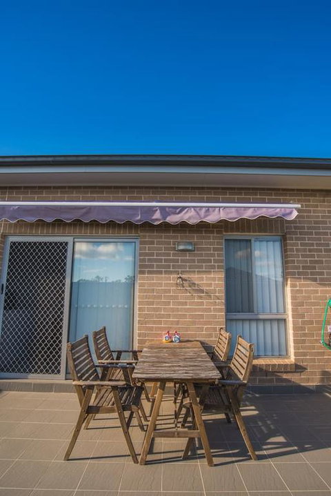 PEACEFUL 2Kingbed RootyHill Townhouse Near Station - Accommodation QLD 3
