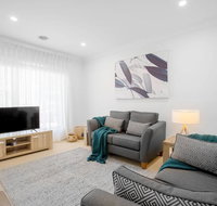 Peaceful Designer 2BRReserveStyle Mill Park - Accommodation QLD
