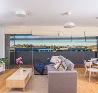 PEAK EAST 2bed2bath APT Ryde SO RELAXING