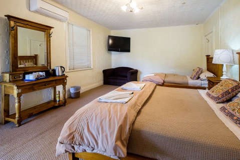 Peel Inn Nundle - Accommodation QLD 2