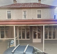 Pembroke Hotel - Accommodation QLD