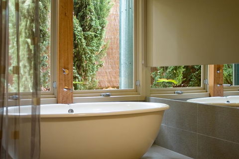 Peppers Mineral Springs Hotel - Accommodation QLD 1