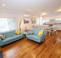 Perth Beachside Holiday House - Accommodation QLD