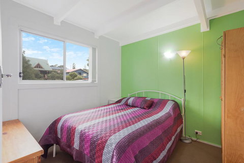 Pet-friendly Beach House @ Kianga - Accommodation QLD 1