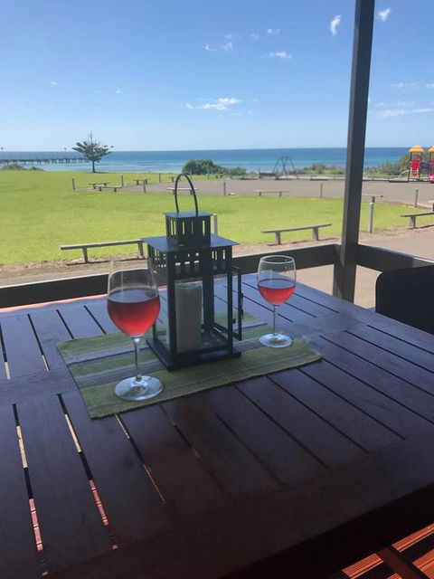 Pine View Holiday Rental - Accommodation QLD 3