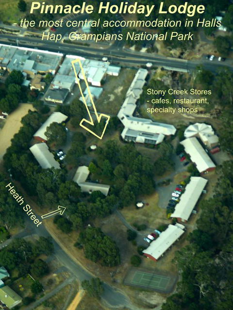 Pinnacle Holiday Lodge - Accommodation QLD 3