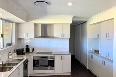 Pinnacle Retreat - Accommodation QLD 0