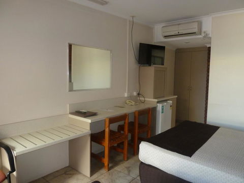 Pioneer Lodge Motel - Accommodation QLD 2