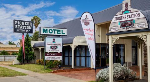 Pioneer Station Motor Inn - Accommodation QLD 0