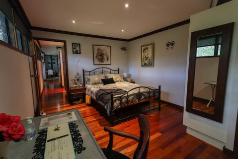 PK Illusions - Accommodation QLD 2