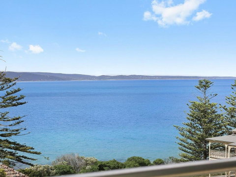 POINT GREY APARTMENT ONE - VIEWPOINT - Accommodation QLD 0