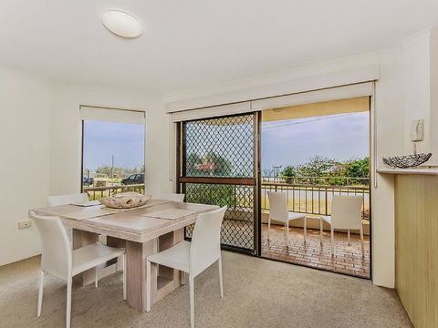 POINTVIEW LODGE, UNIT 2 - Accommodation QLD 1
