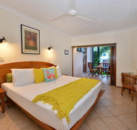 Poolside Studio - Accommodation QLD