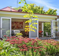 Poppy Cottage-delightful pet friendly weatherboard - Accommodation QLD