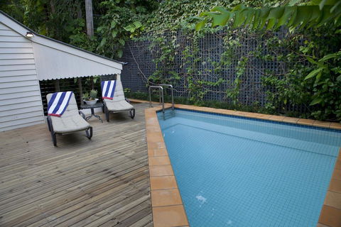 Port Douglas Cottage & Lodge - Accommodation QLD 1