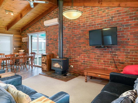 Powlett Place - Accommodation QLD 2