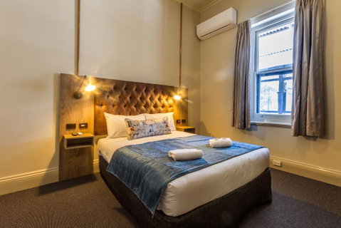 Pretoria Hotel - Accommodation QLD 0