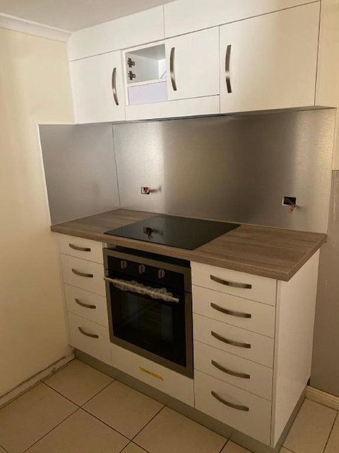 Private Abode And Handy Location With A Pool - Accommodation QLD 3