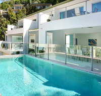 Private Little Cove Retreat minutes to Hastings St - 3 Baywoods - Accommodation QLD