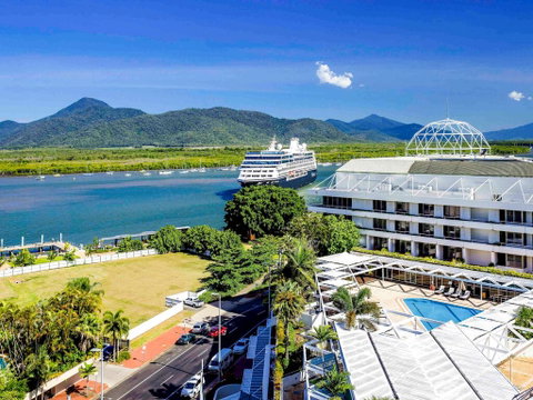 Pullman Reef Hotel Casino - Accommodation QLD 1