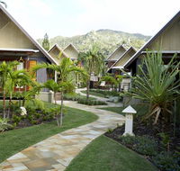 Pure Magnetic Villa 8 - Accommodation QLD