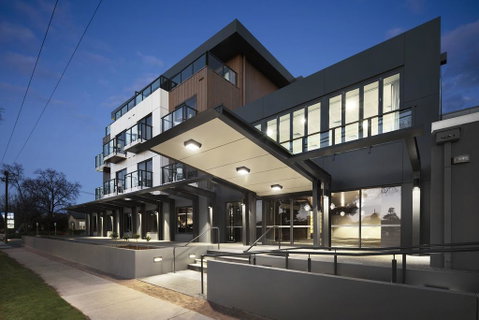 Quality Hotel Lakeside - Accommodation QLD 0