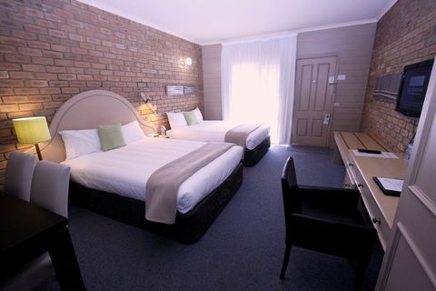 Quality Inn Colonial - Accommodation QLD 1