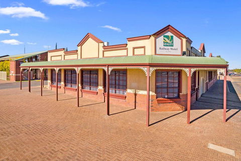 Quality Inn Railway Motel - Accommodation QLD 0