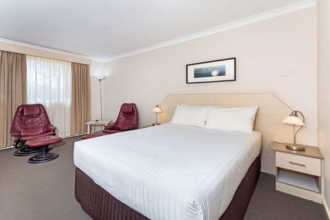 Quality Inn Railway Motel - Accommodation QLD 2