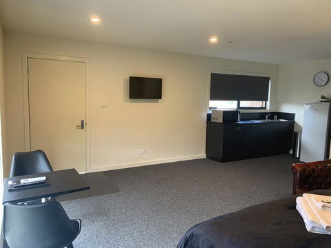 Queens Arms Hotel - Accommodation QLD 2