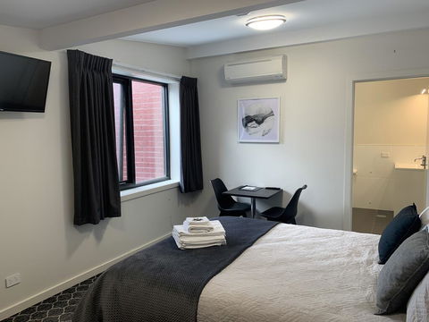 Queens Arms Hotel - Accommodation QLD 0