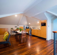 Quiet Private Studio In Strathfield with Kitchenette and Private Bathroom 3min to Station sleeps 6 - Accommodation QLD
